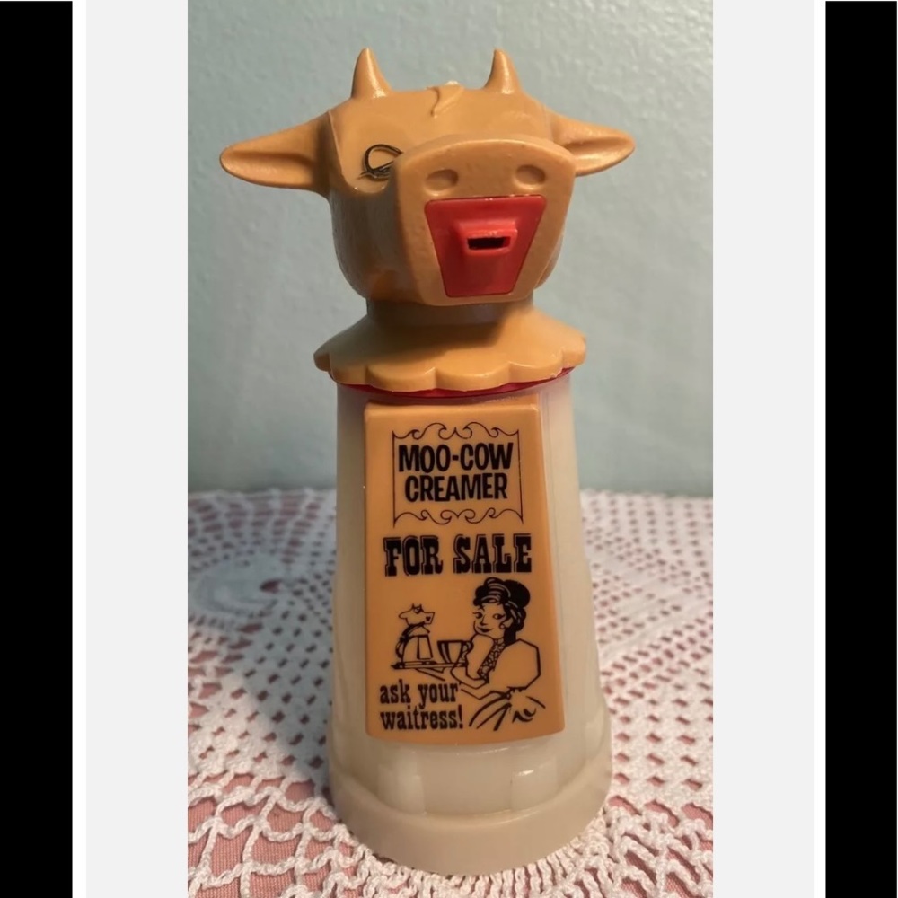 Vintage Advertising cow creamer, Unused